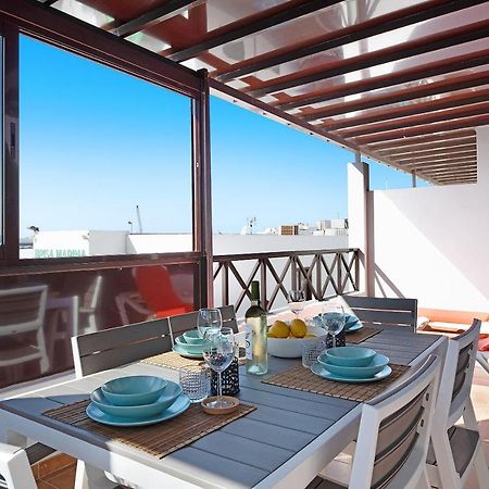 Apartamentos La Estrella III Playa Blanca  Exterior photo